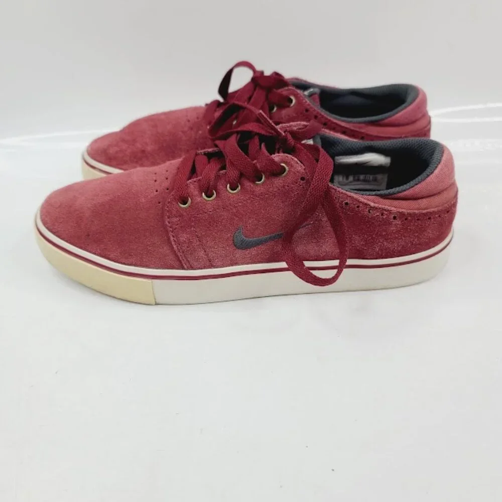 Nike Men's‎ Red SB Team Edition 487597-602 Suede Low Top Athletic Sneaker Sz 8.5